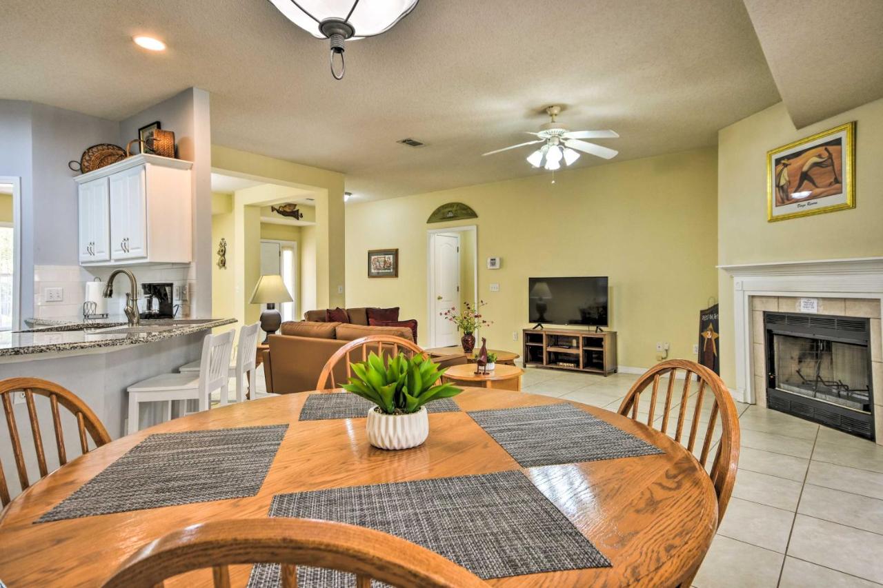 sunny fl gteaway on 1 acre with patio and porch charming hotel crestview