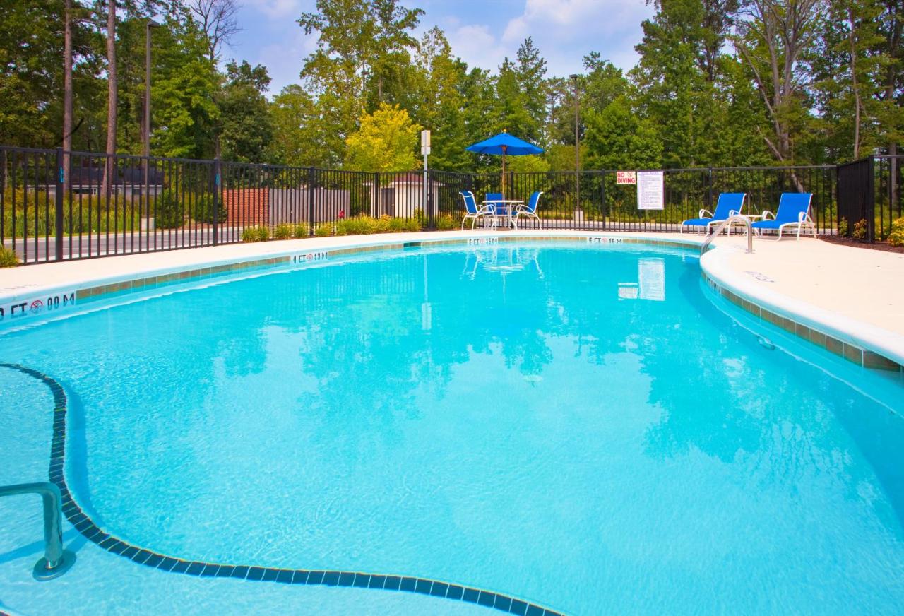 candlewood-suites-an-ihg-hotel-charming-hotel-rocky-mount-1 candlewood suites an ihg hotel charming hotels rocky mount
