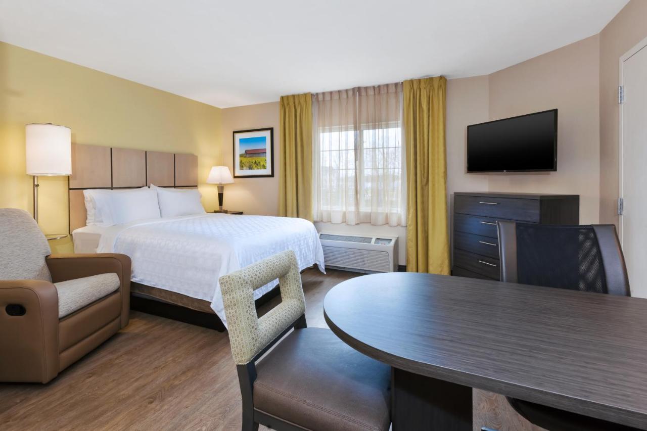 candlewood-suites-an-ihg-hotel-charming-hotel-rocky-mount-6 candlewood suites an ihg hotel charming hotels rocky mount