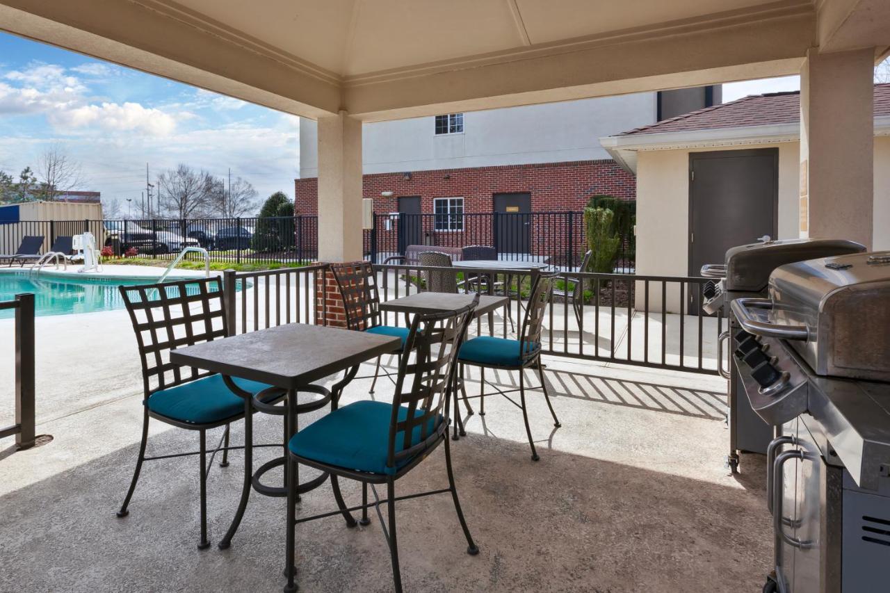 candlewood-suites-an-ihg-hotel-charming-hotel-rocky-mount-7 candlewood suites an ihg hotel charming hotels rocky mount