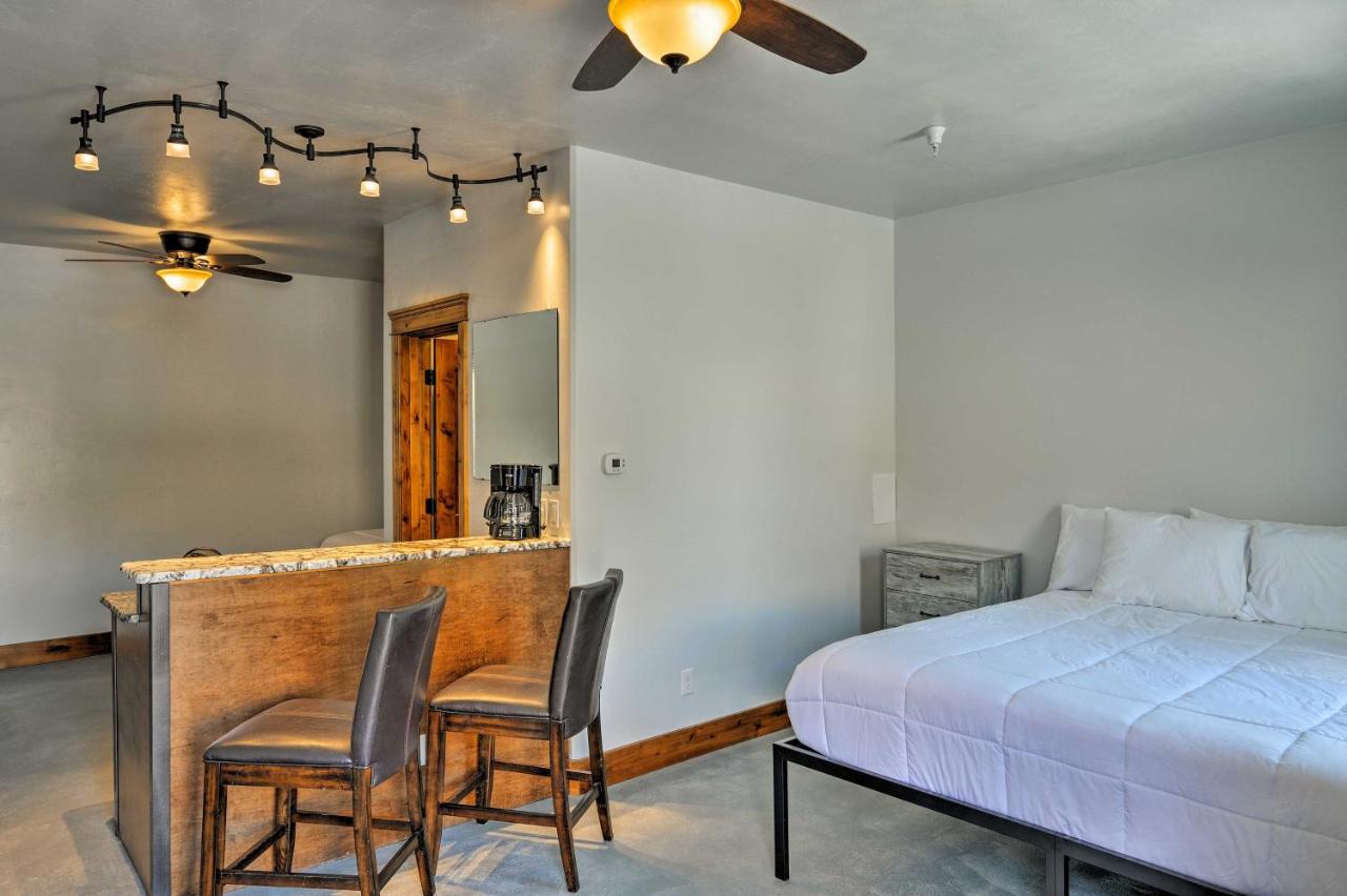central lava hot springs studio with deck and views charming hotels lava hot springs