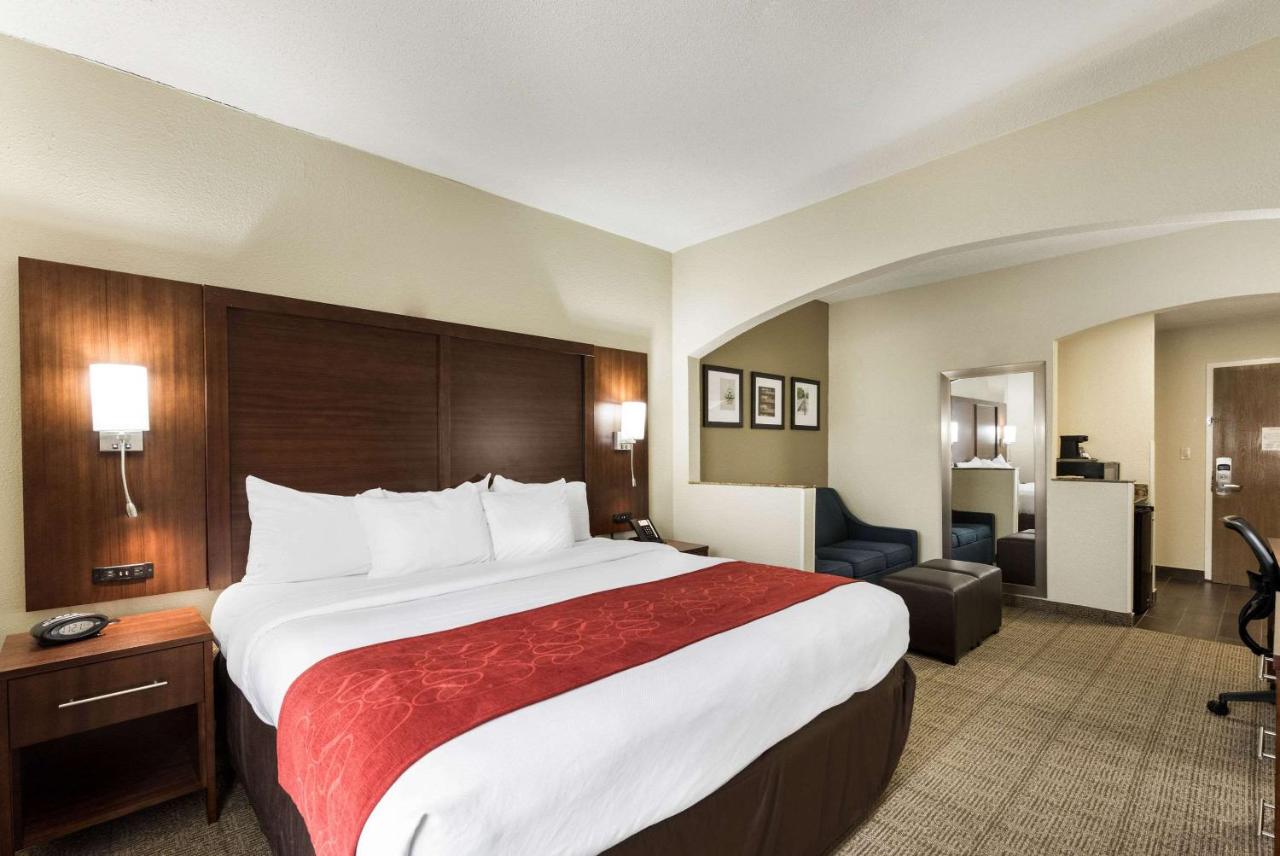comfort suites charming hotels monroe