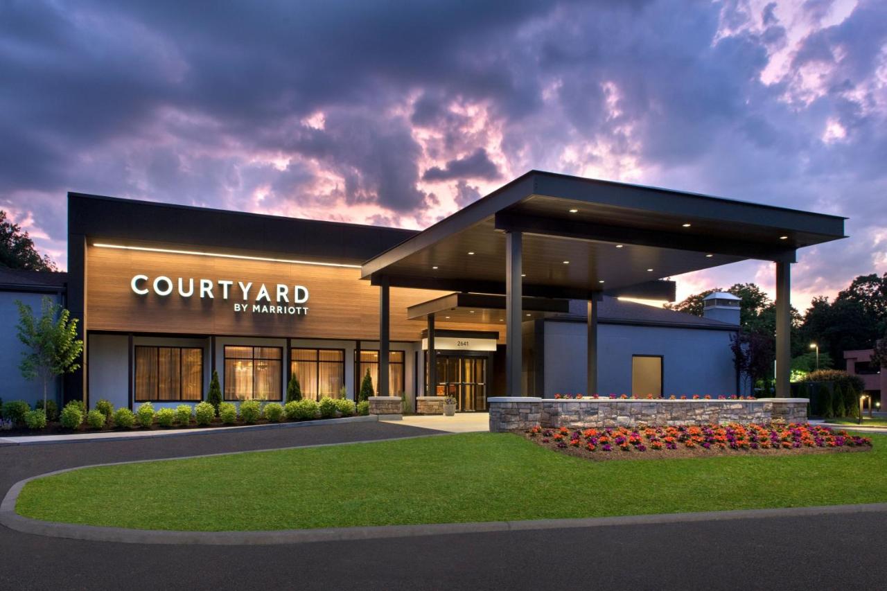 courtyard by marriott charming hotels poughkeepsie