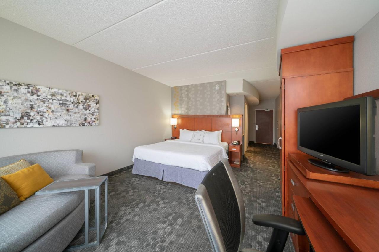 courtyard by marriott charming hotels salisbury