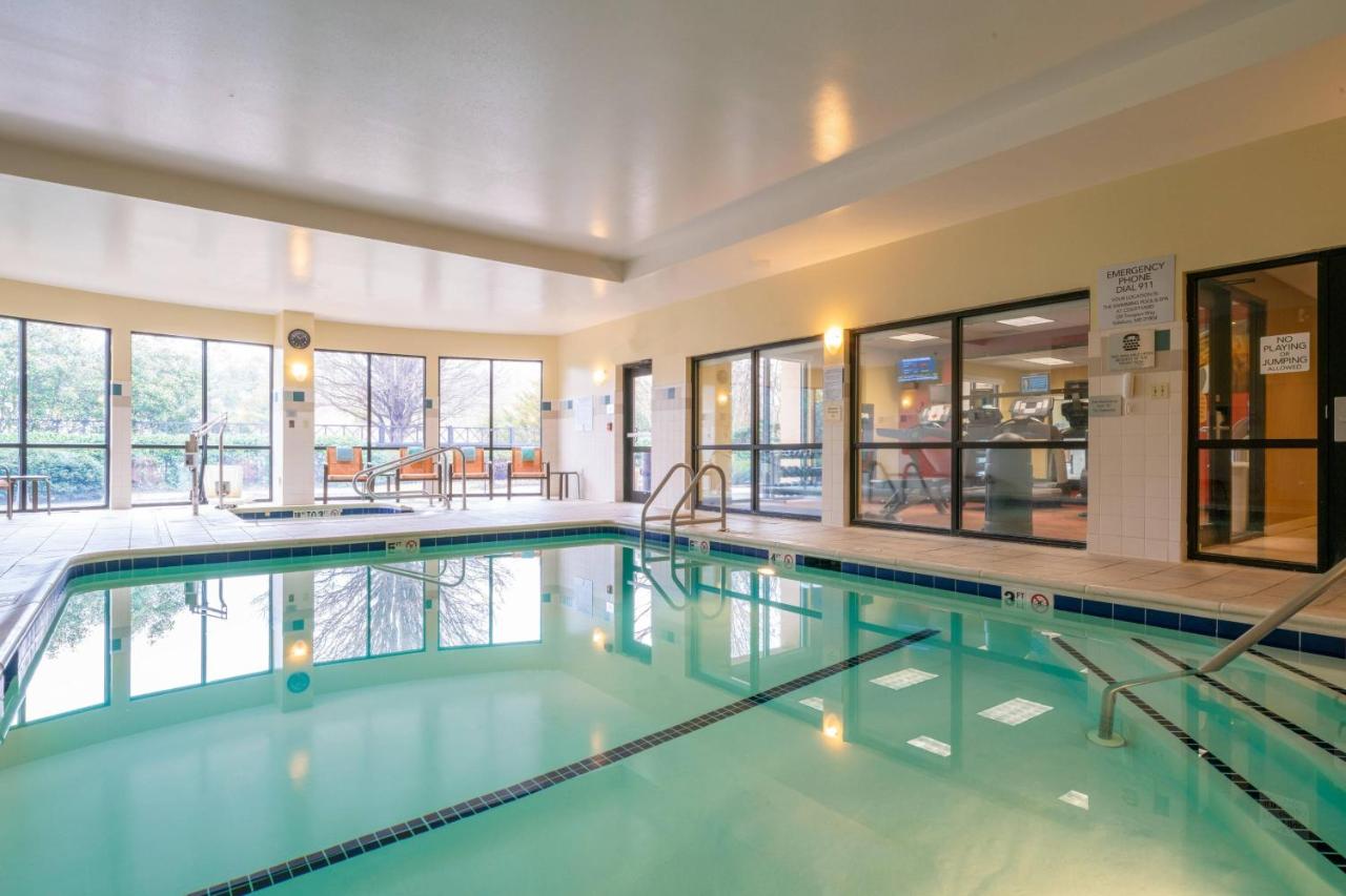 courtyard by marriott charming hotels salisbury